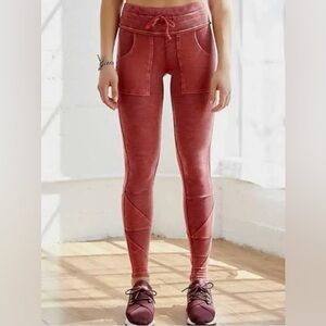 Free People Movement Kyoto High Rise Ankle Legging, Merlot, XS, NWOT !